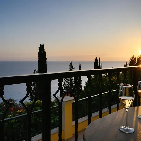Nisos Sunset Agios Gordios
