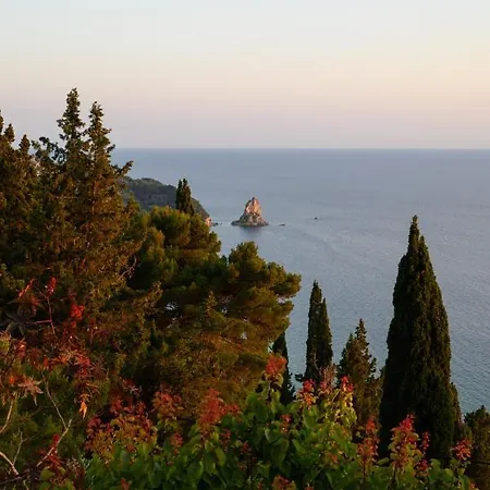 Nisos Sunset Agios Gordios אגיוס גורדיוס